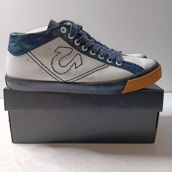 True Religion sneakers - Picture 2 of 9